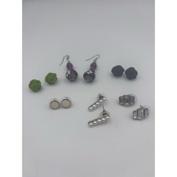 Lot Six Pair, Pierce Earrings, All‎ And Very Good Condition 2618 - Picture 1 of 8